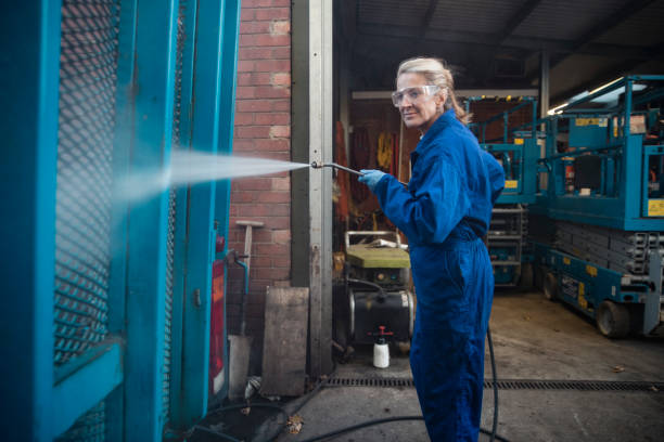 Best Commercial Pressure Washing  in Wyong, MI